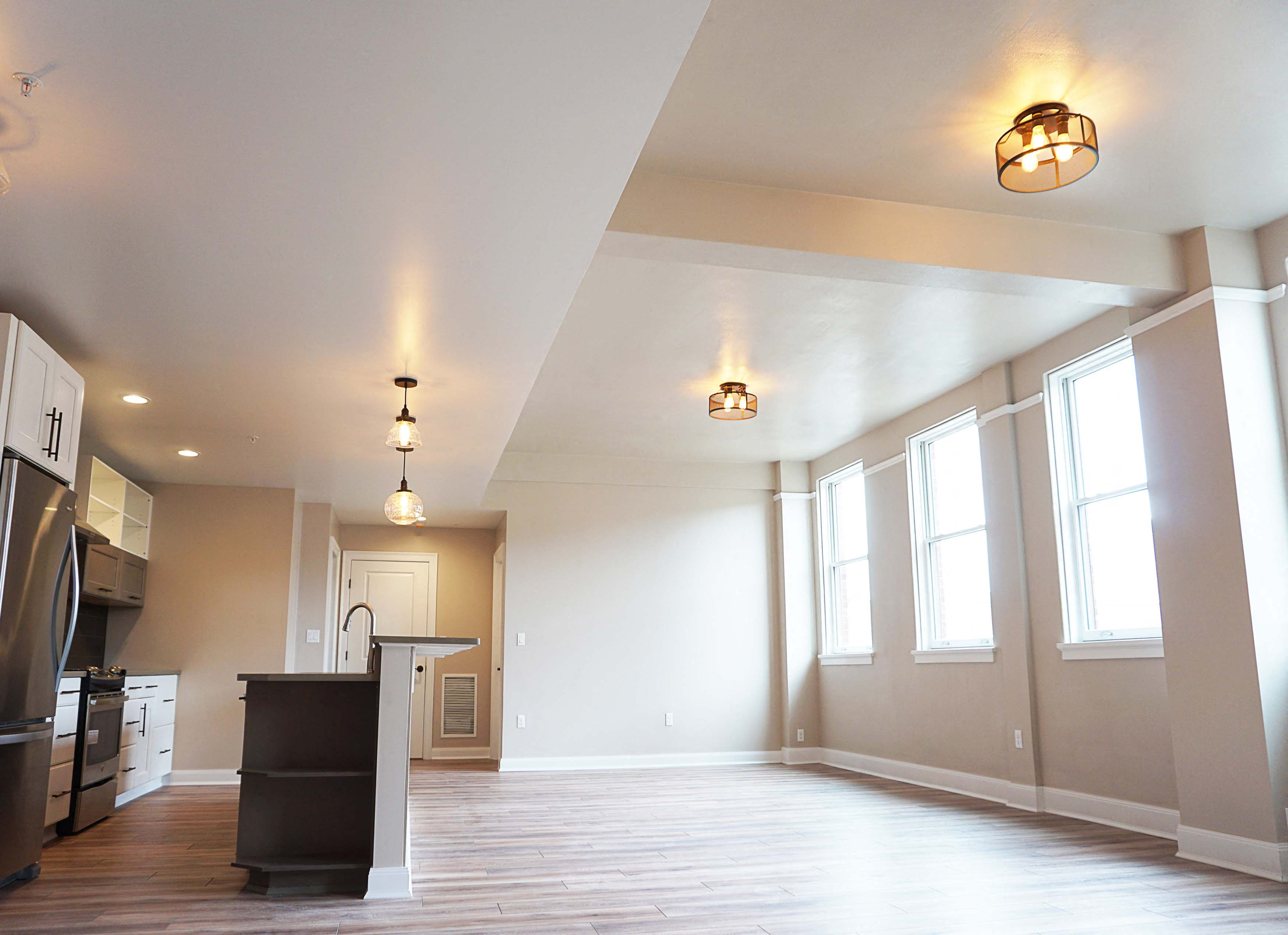 Onota Suite 302 - Common Space