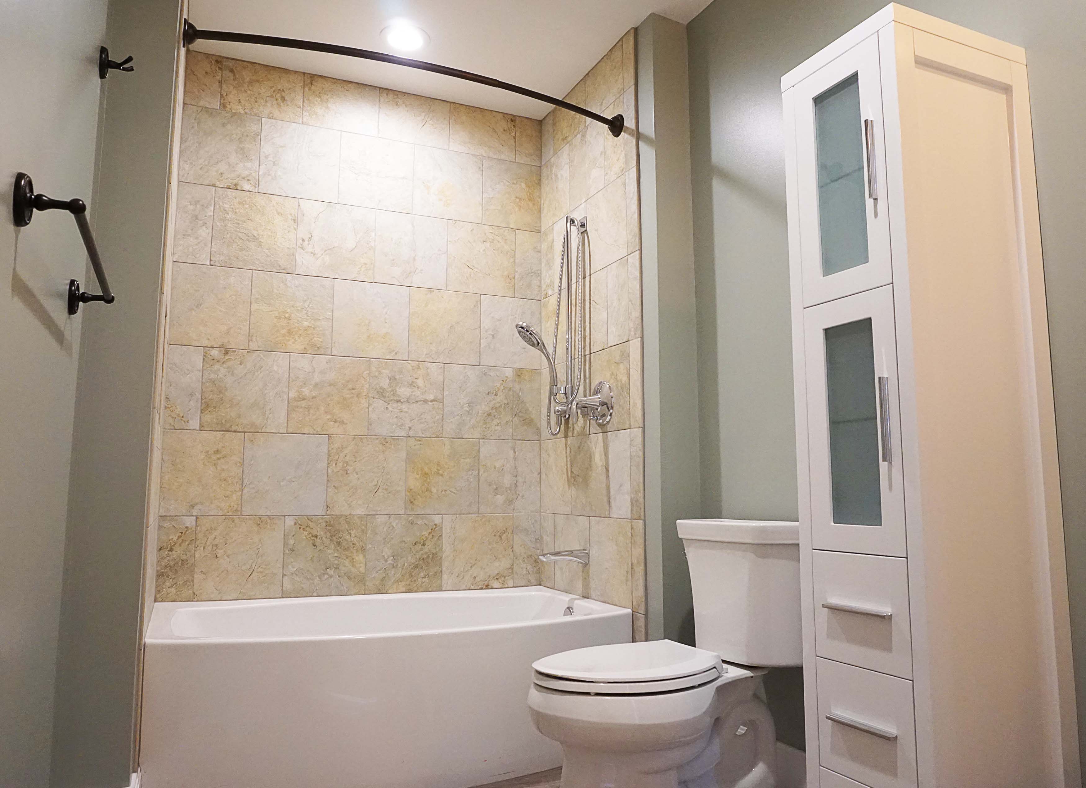 Onota Suite 305 Bathroom