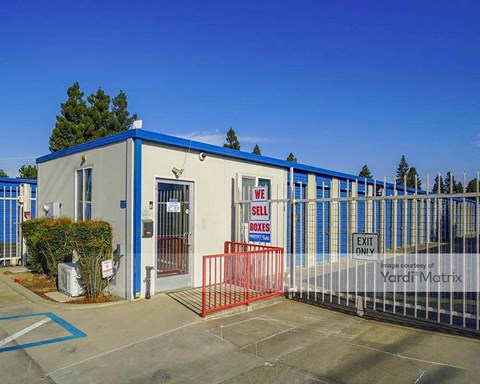 Storage Units for Rent available at 1471 Garden Hwy, Yuba City, CA 95991