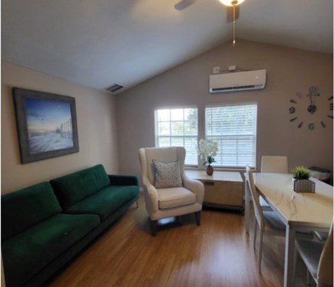 Local 3 Studio Apartment for Rent