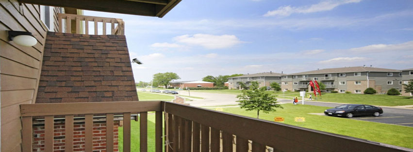 Eco Park Apartments In Dekalb Il