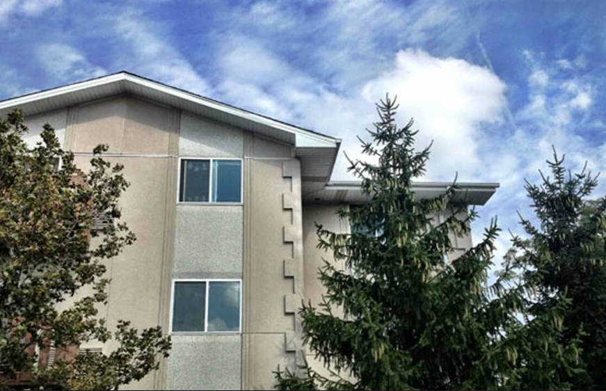 140 West School St 1-2 Beds Apartment for Rent - Photo Gallery 1