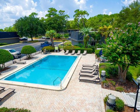 Pool View at Auburn Glen Apartments, Jacksonville, FL