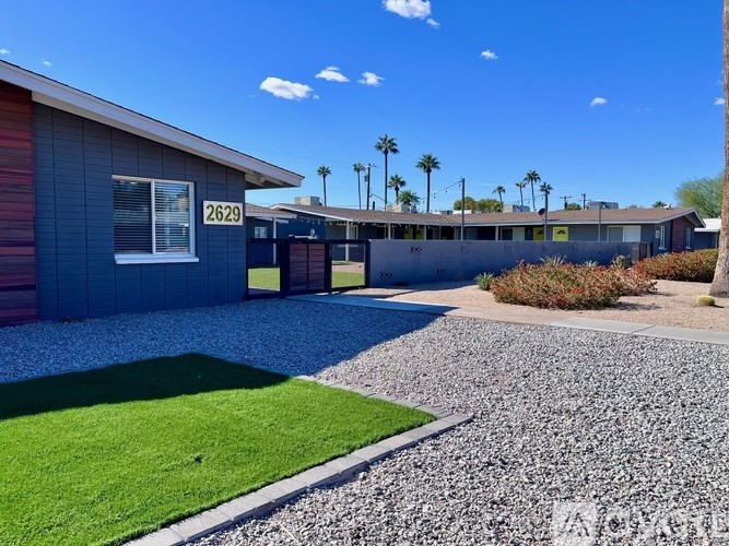 A blue building with the number 2629 on it.