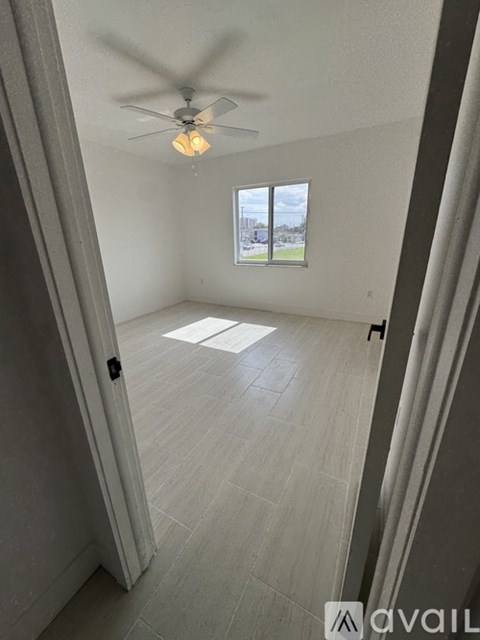 800 NW 44Th St 3 Beds Apartment for Rent