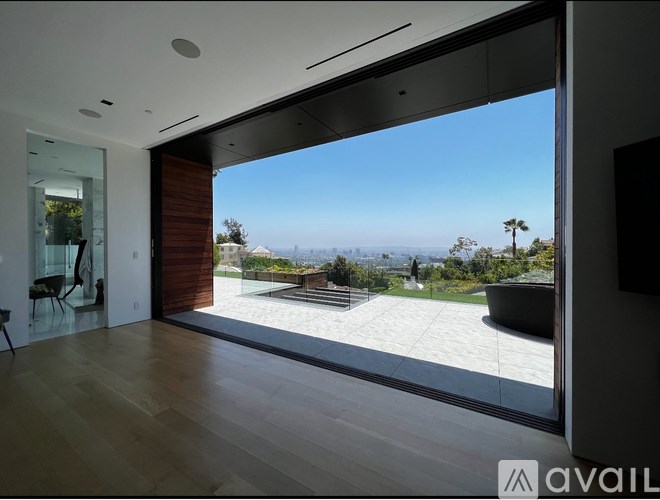 A modern house with a view of the ocean.