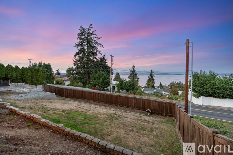 1353 Rainbow Lane 2 Beds Single Family Home for Rent - Photo gallery 3