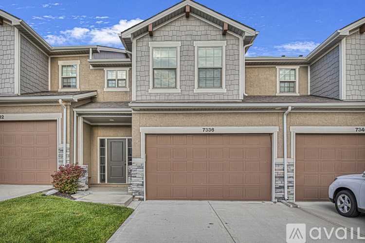 A house with the number 7336 on the garage door.