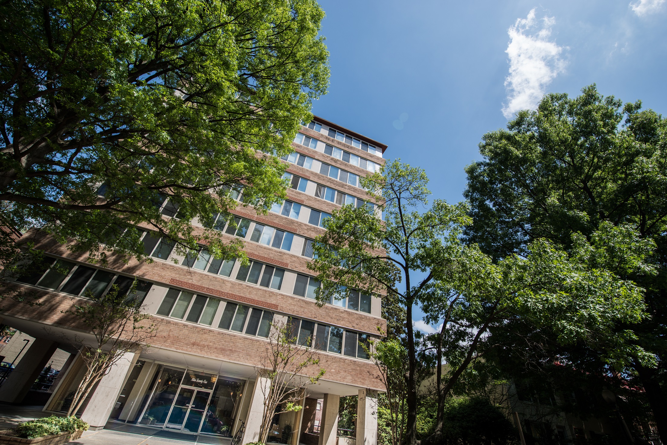 Apartments in Foggy Bottom, Washington, DC The 925 Apartments