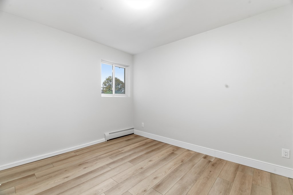 14 Conway Drive 2 Beds Apartment for Rent - Photo Gallery 12