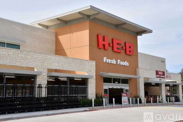 The exterior of a HEB Fresh Foods store.