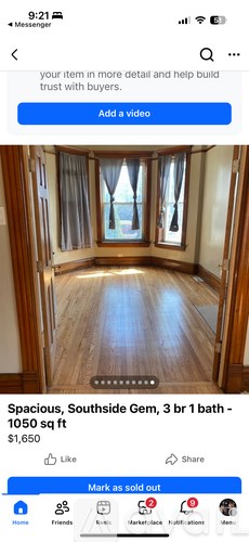 A spacious 3 bedroom apartment with a bathroom is for sale.