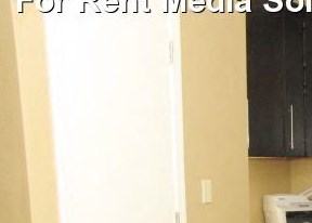 Spacious One and Two Bedroom Apartments Meeting Table Tracy CA Apts for rent at Tracy Park Apts - Photo Gallery 3