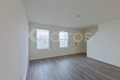 129 Ferry Ct 4 Beds Apartment for Rent