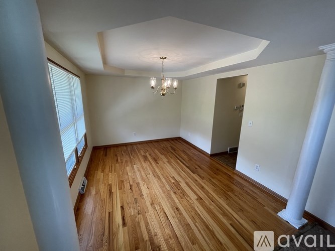 Source URL: https://prod-avail.s3.amazonaws.com/public_images/41509759/listing/2562EC43-647A-452C-923D-FCD6F8560C92_(1).jpeg