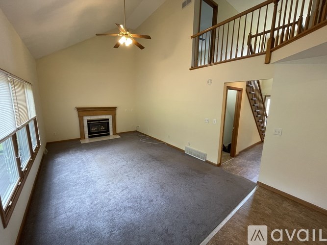 Source URL: https://prod-avail.s3.amazonaws.com/public_images/41509758/listing/E63F5F86-6D3D-4B09-92AB-DEB189FA844C.jpeg