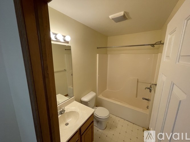 Source URL: https://prod-avail.s3.amazonaws.com/public_images/41509753/listing/ED2A0892-E981-46FE-AF27-471244EDA149.jpeg