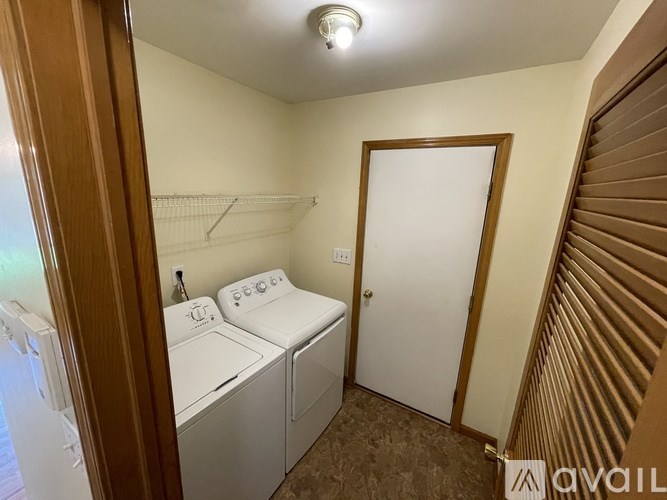 Source URL: https://prod-avail.s3.amazonaws.com/public_images/41509757/listing/11D05D84-FB4D-4D50-BA40-39B147CC146F.jpeg