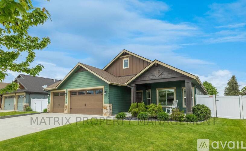 10939 N Seaside St 3 Beds Single Family Home for Rent - Photo gallery 1