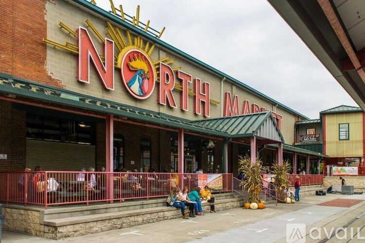 A storefront with the name North Market on it.