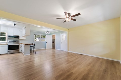 171 Trott Road 3 Beds Apartment for Rent