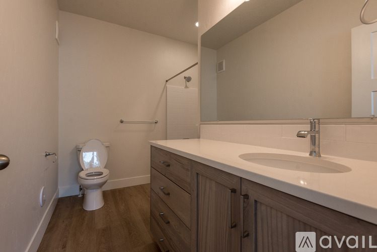 1800 7th Ave N 2 Beds Apartment for Rent - Photo gallery 2