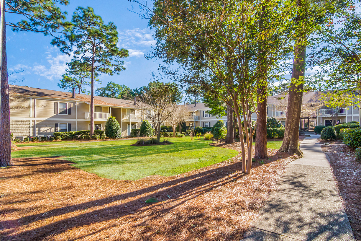 Woodcliff Apartment Homes