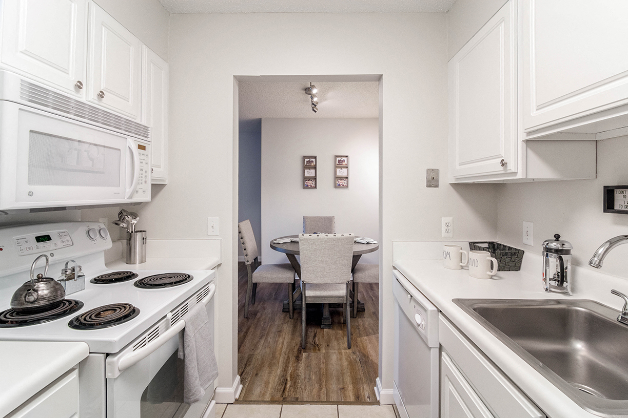 Woodcliff Apartment Homes