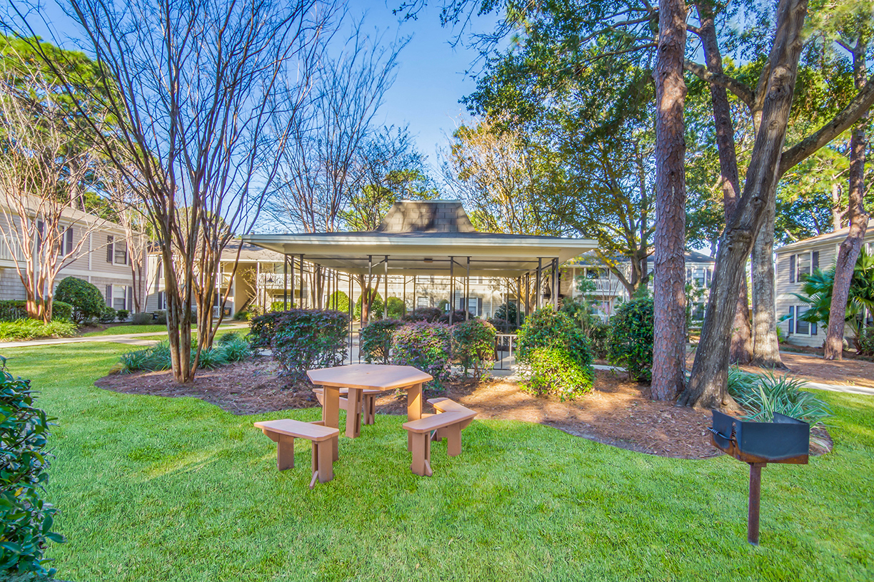 Woodcliff Apartment Homes