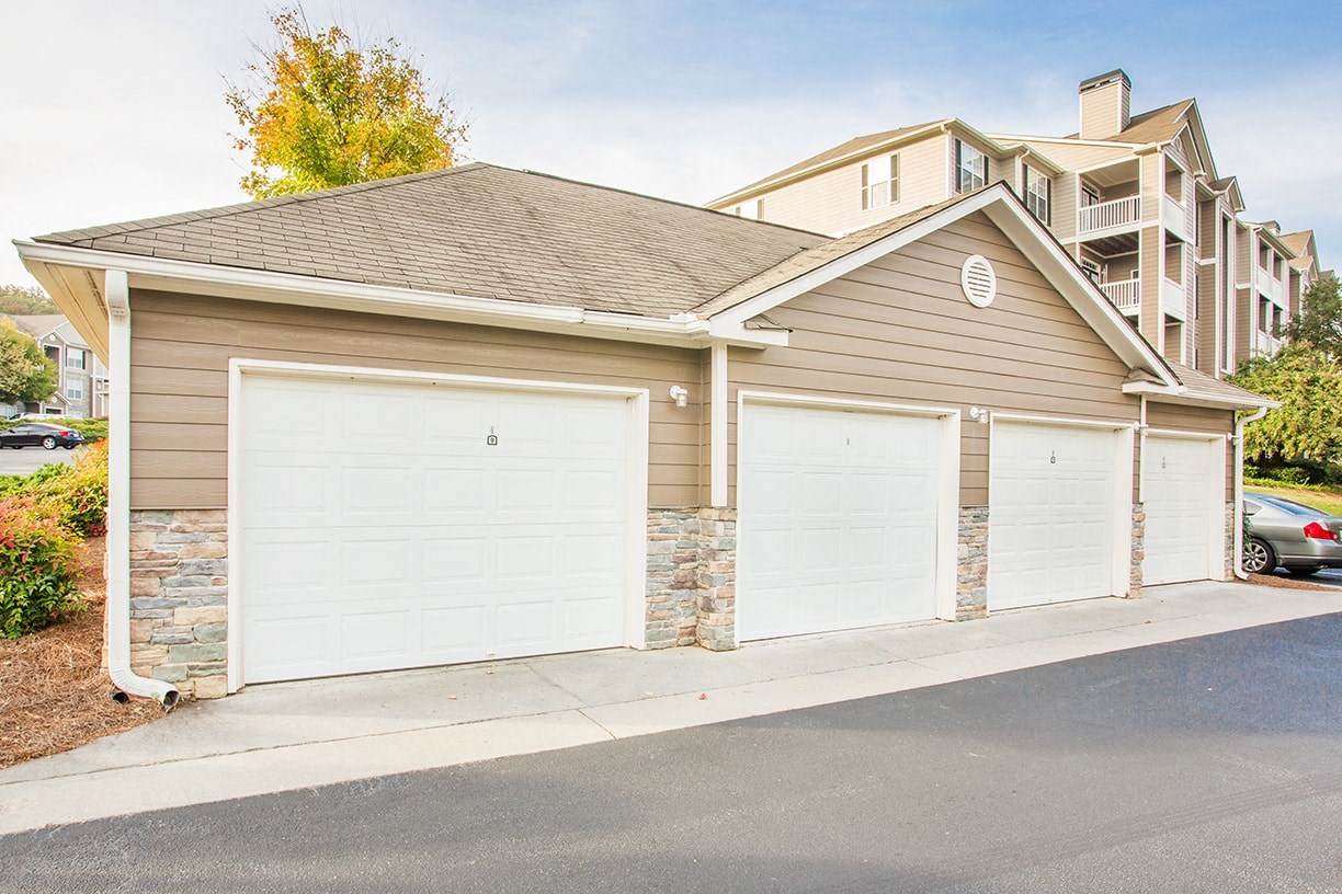 Barrett Walk Apartments, 2055 Barrett Lakes Blvd. NW, Kennesaw, GA