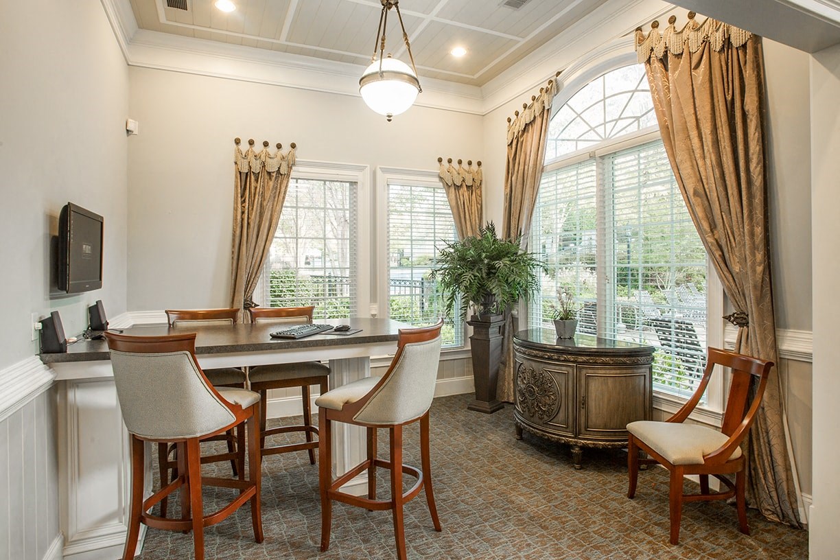 Barrett Walk Apartments, 2055 Barrett Lakes Blvd. NW, Kennesaw, GA