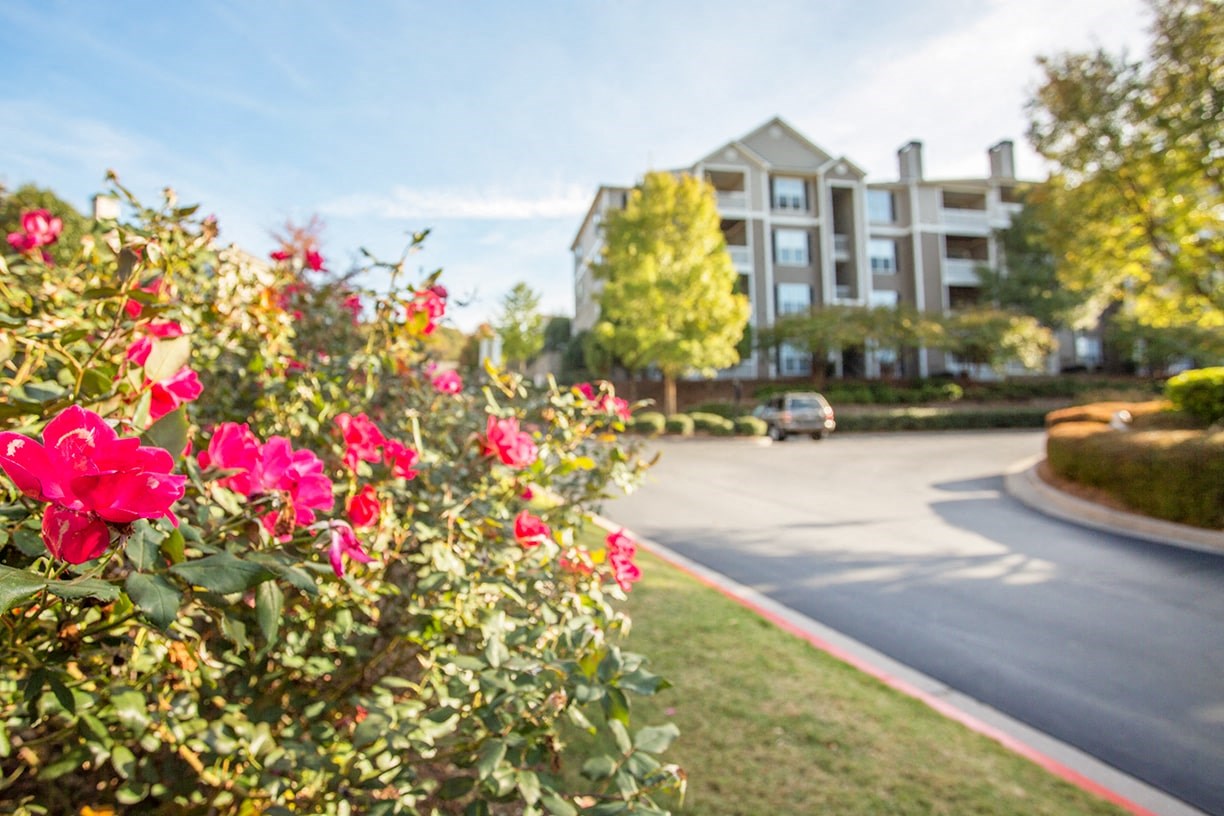Barrett Walk Apartments, 2055 Barrett Lakes Blvd. NW, Kennesaw, GA