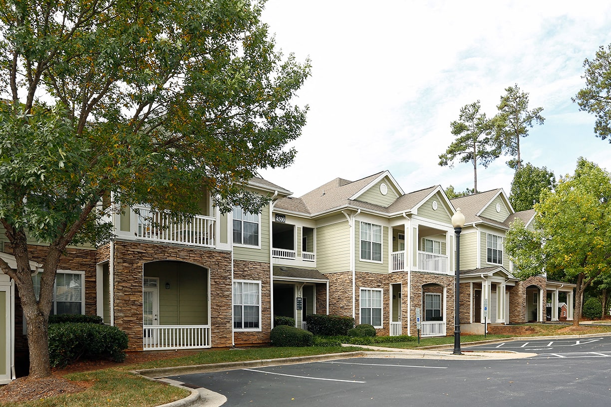Lodge at Crossroads View Photos of Apartments for Rent in Cary, NC