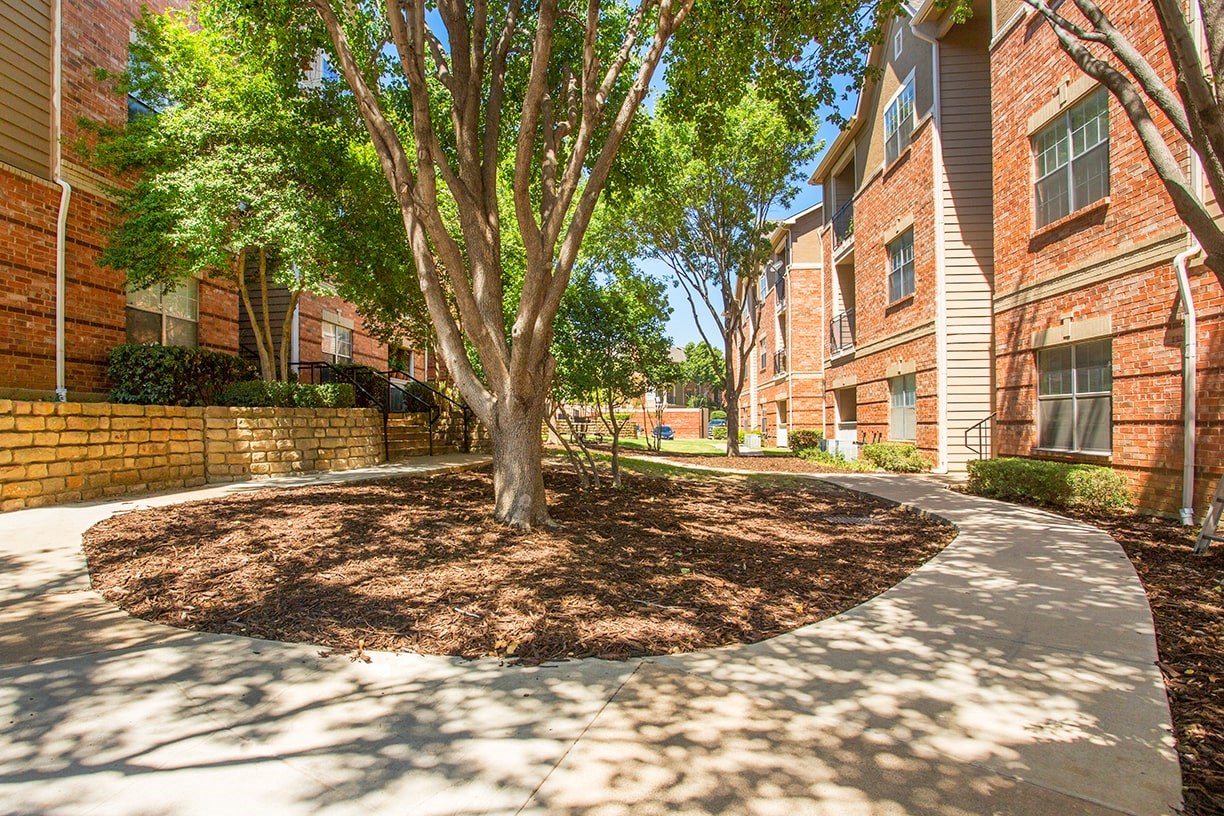 Verandah At Valley Ranch Apartments, 8600 Valley Ranch Parkway, Irving