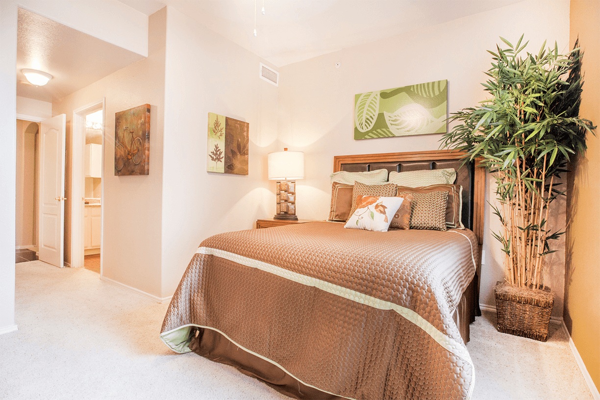 Grand Venetian model suite bedroom in Irving, Texas