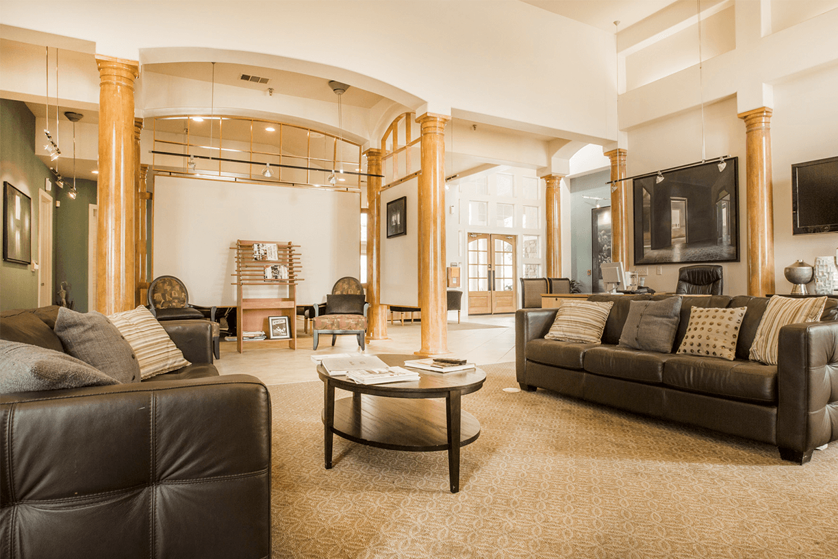 Grand Venetian apartments leasing center in Irving, Texas