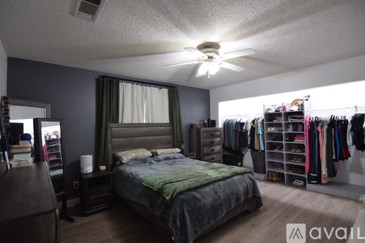 Source URL: https://prod-avail.s3.amazonaws.com/public_images/41500533/listing/DSC_0584.JPG