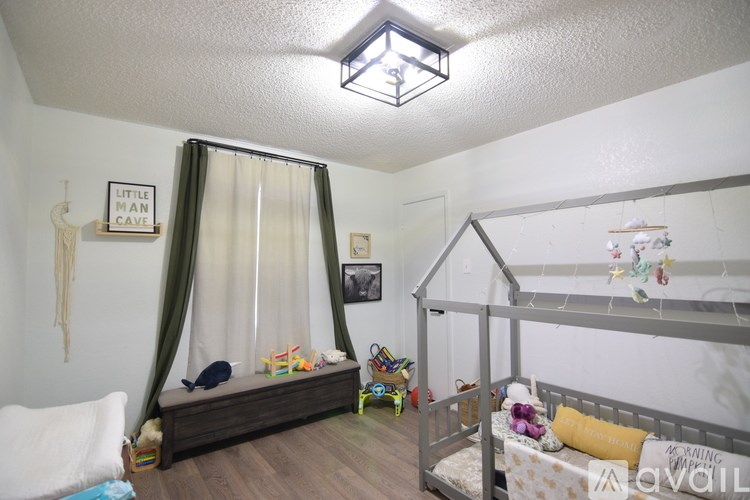 Source URL: https://prod-avail.s3.amazonaws.com/public_images/41500532/listing/DSC_0556.JPG