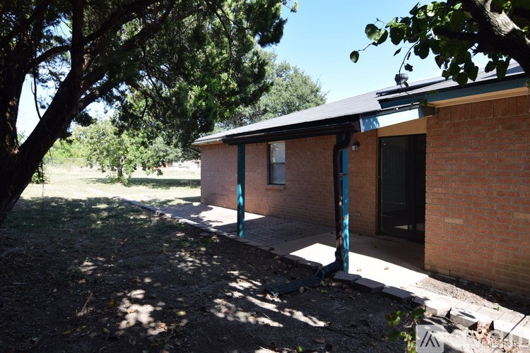 Source URL: https://prod-avail.s3.amazonaws.com/public_images/41500538/listing/DSC_0552.JPG