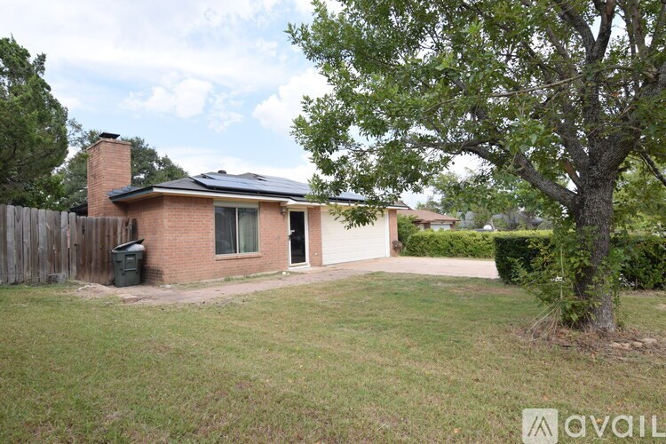 Source URL: https://prod-avail.s3.amazonaws.com/public_images/41500534/listing/DSC_0522.JPG