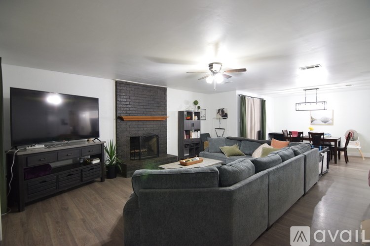 Source URL: https://prod-avail.s3.amazonaws.com/public_images/41500523/listing/DSC_0590.JPG