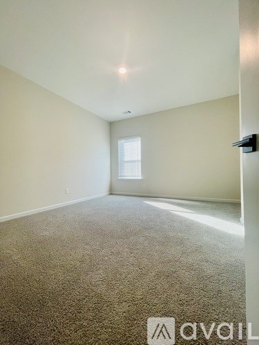 Source URL: https://prod-avail.s3.amazonaws.com/public_images/41502794/listing/IMG_5250.jpeg