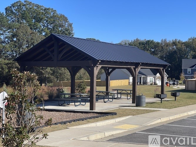 Source URL: https://prod-avail.s3.amazonaws.com/public_images/41502799/listing/IMG_2085.jpeg