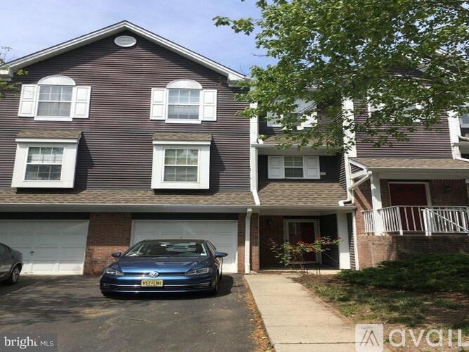 Source URL: https://prod-avail.s3.amazonaws.com/public_images/41519593/listing/Staged_LivingRoom.jpeg