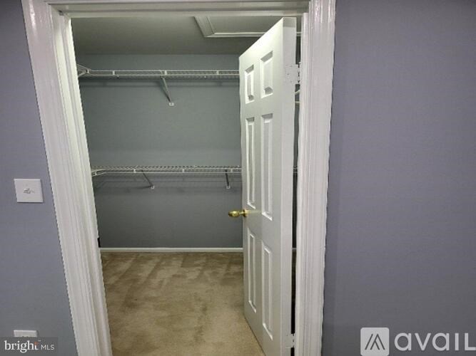 Source URL: https://prod-avail.s3.amazonaws.com/public_images/41519555/listing/20250812_075148.jpg