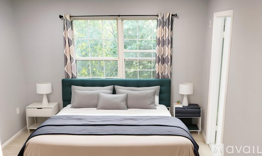 Source URL: https://prod-avail.s3.amazonaws.com/public_images/41519592/listing/Staged_MasterBedroom.jpeg