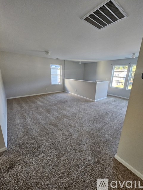 119 Forest Bend Way 4 Beds Apartment for Rent