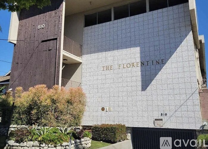 The building is called The Florentine and is located at 810.