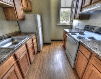 1735 Ohio Ave. 2-3 Beds Apartment for Rent - Photo Gallery 4