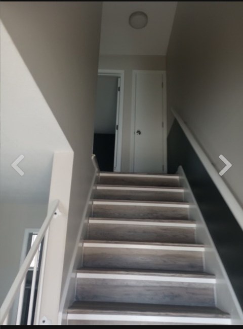 Unit 3 2 Beds Apartment for Rent